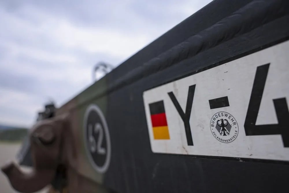 Njemačka ponovo gradi vojnu silu: Strah i divljenje u Francuskoj