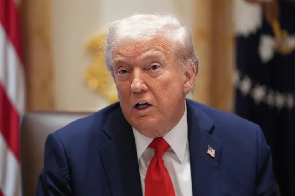 CNN-ova anketa: Trump zabilježio najnižu podršku u historiji, demokrate imaju prednost