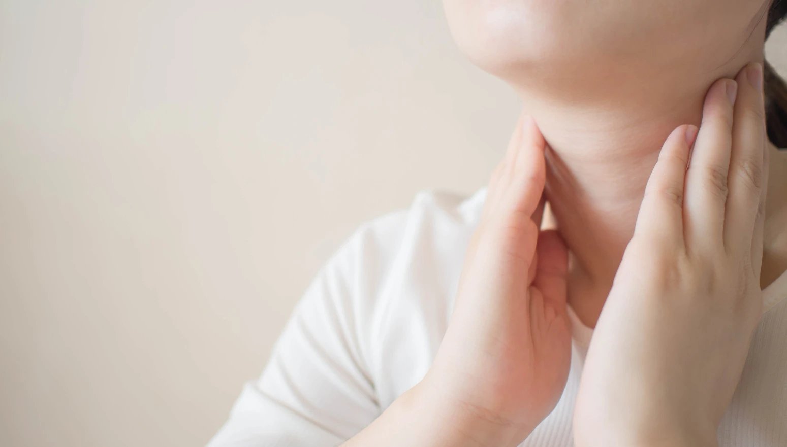 Nutricionisti upozoravaju: Ove namirnice izbjegavajte kod problema sa štitnom žlijezdom