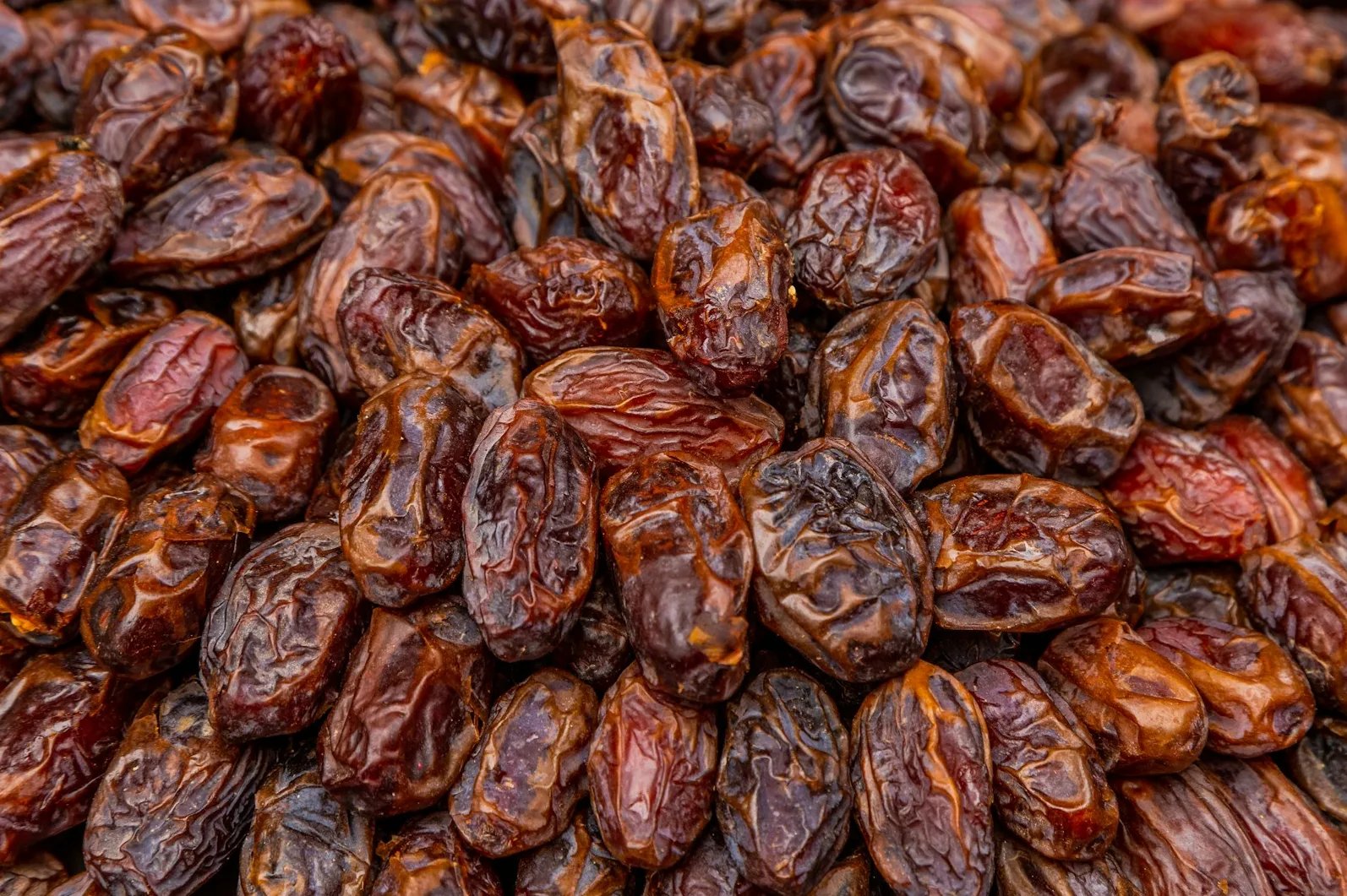 Ramazanski ritual s dokazanim učinkom: Zašto hurme nisu samo tradicija, već i nutritivni ‘superhranljivi’ booster za tijelo nakon posta