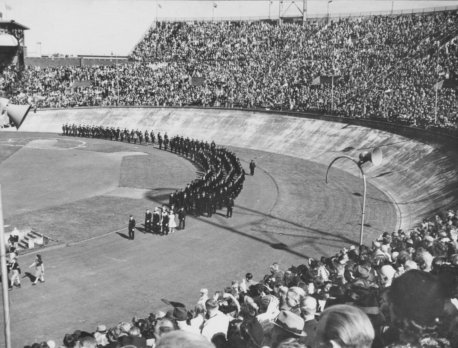 IOC prodaje majice sa ‘nacističkih’ Olimpijskih igara iz 1936: ‘Ne možemo prepisivati istoriju’
