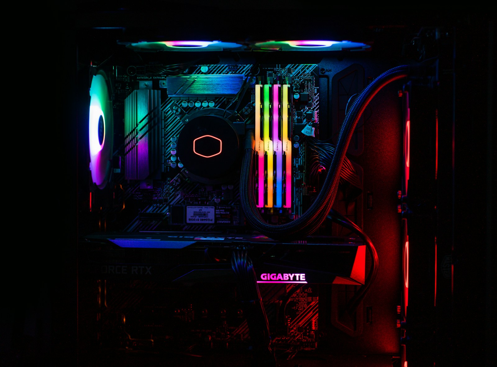 Umjetna inteligencija ‘proždire’ tržište elektronike: GPU, RAM i diskovi u nestašici, cijene u nebo