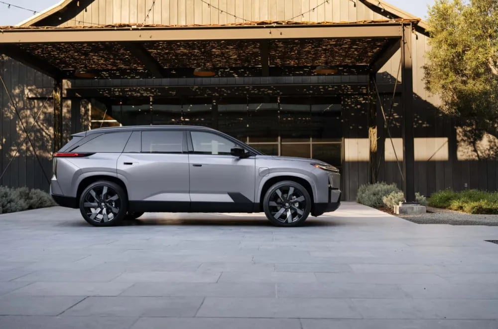 Toyota Highlander postaje potpuno električan: Tri reda sjedišta i domet od preko 500 kilometara