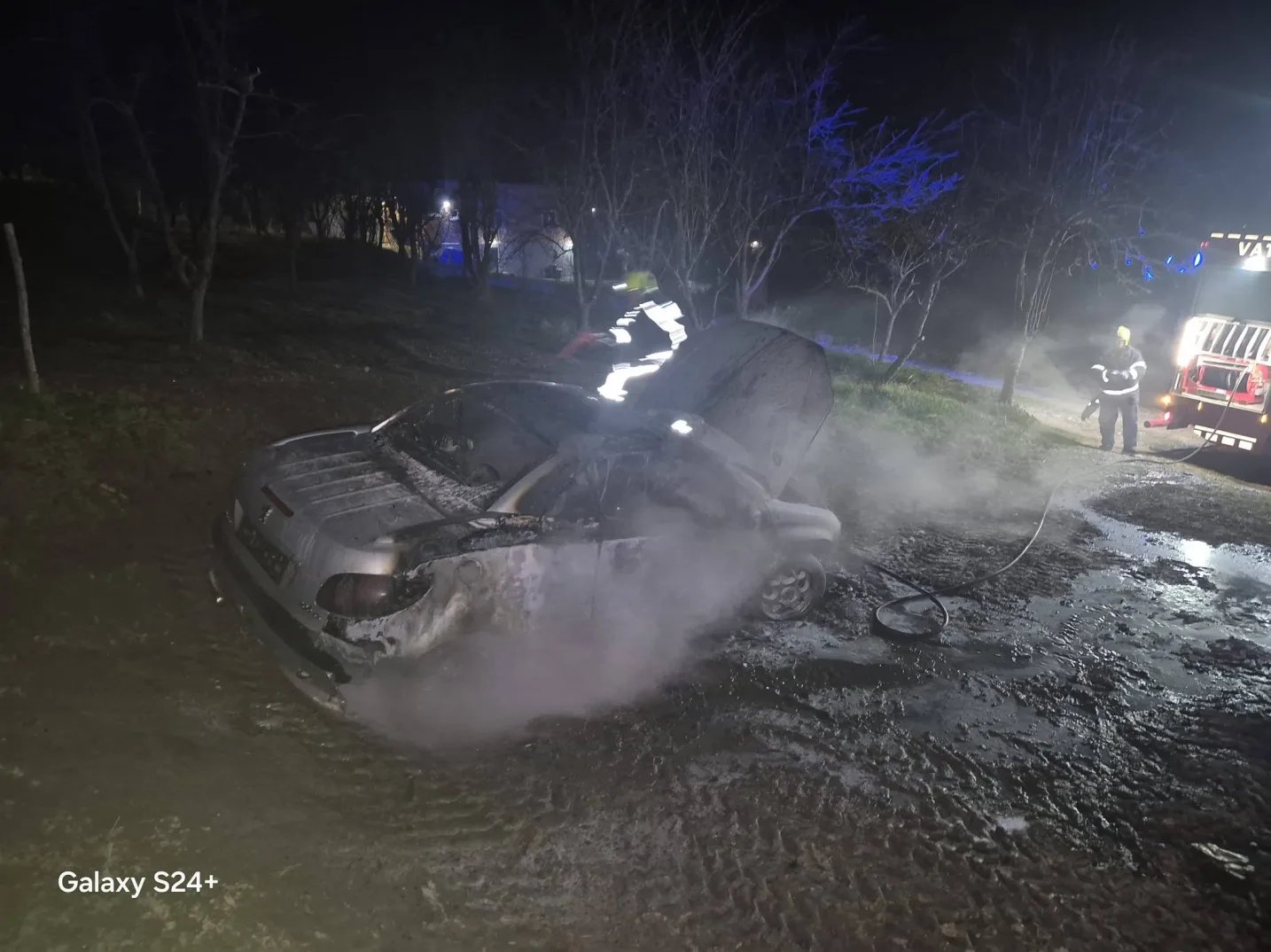 Požar automobila u Srebreniku: Vatrogasci uspješno intervenisali, nema povrijeđenih