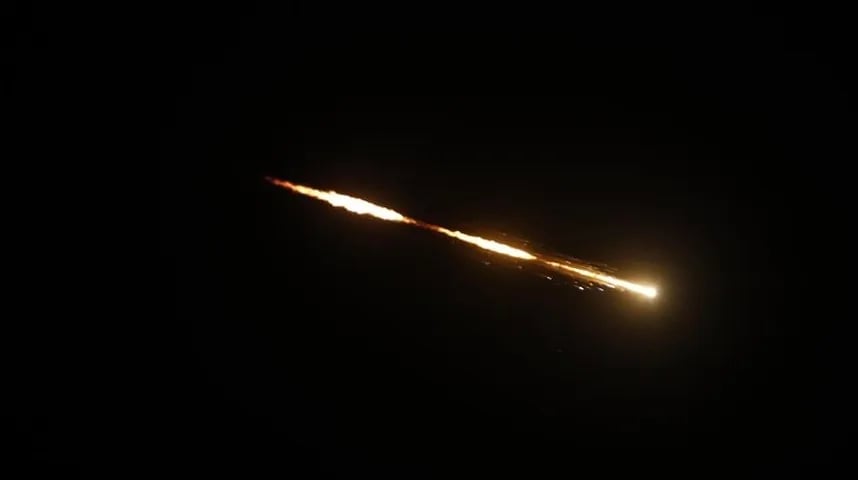 UAE u borbi protiv iranskih raketa: Protivzračna odbrana aktivirana, čuju se eksplozije u više gradova