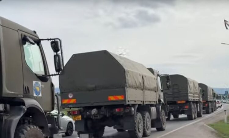 Konvoj EUFOR-ovih vozila ušao u Banjaluku (VIDEO)