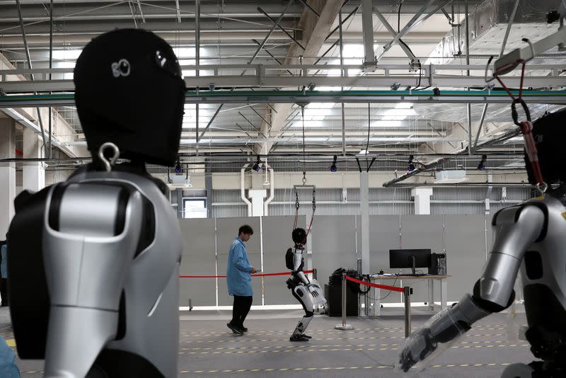 Kina ulaže u humanoidne robote kako bi transformisala industrijsku proizvodnju