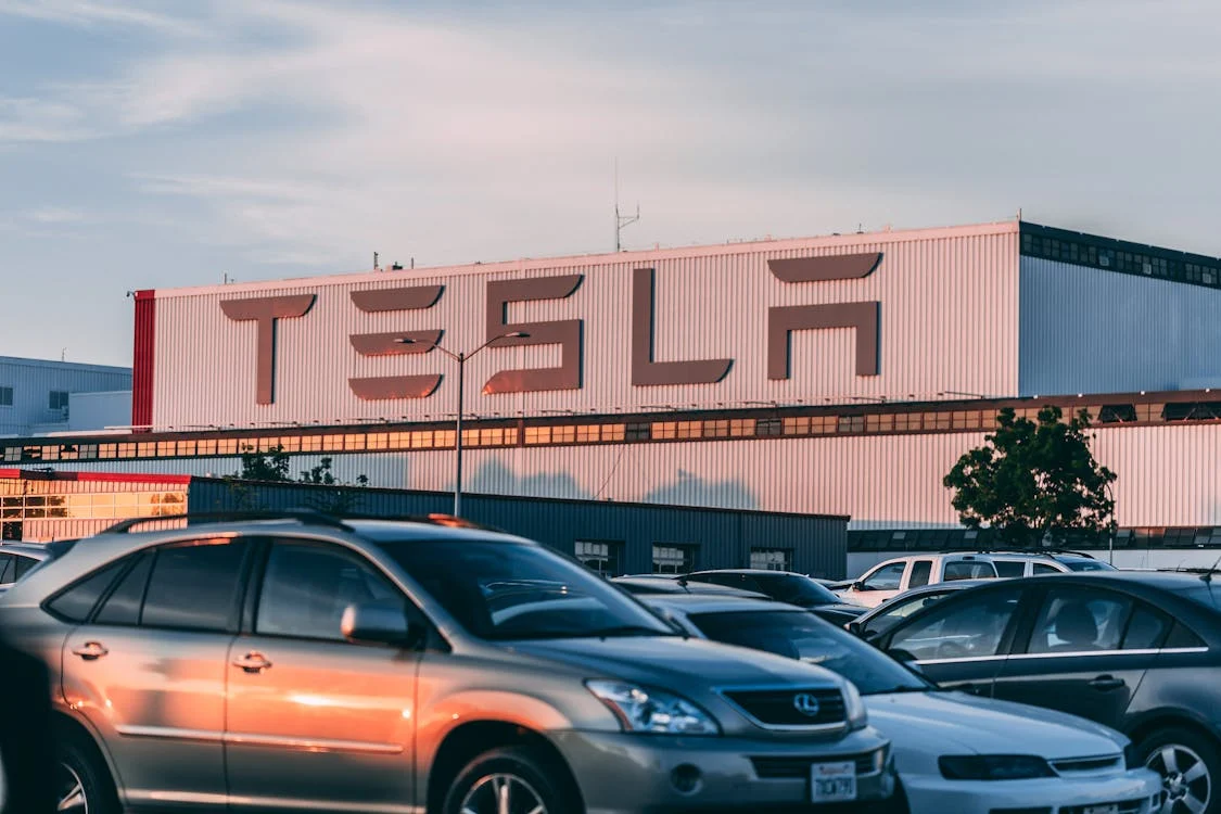 Tesla preusmjerava radnike sa Cybertruck linije zbog slabije potražnje