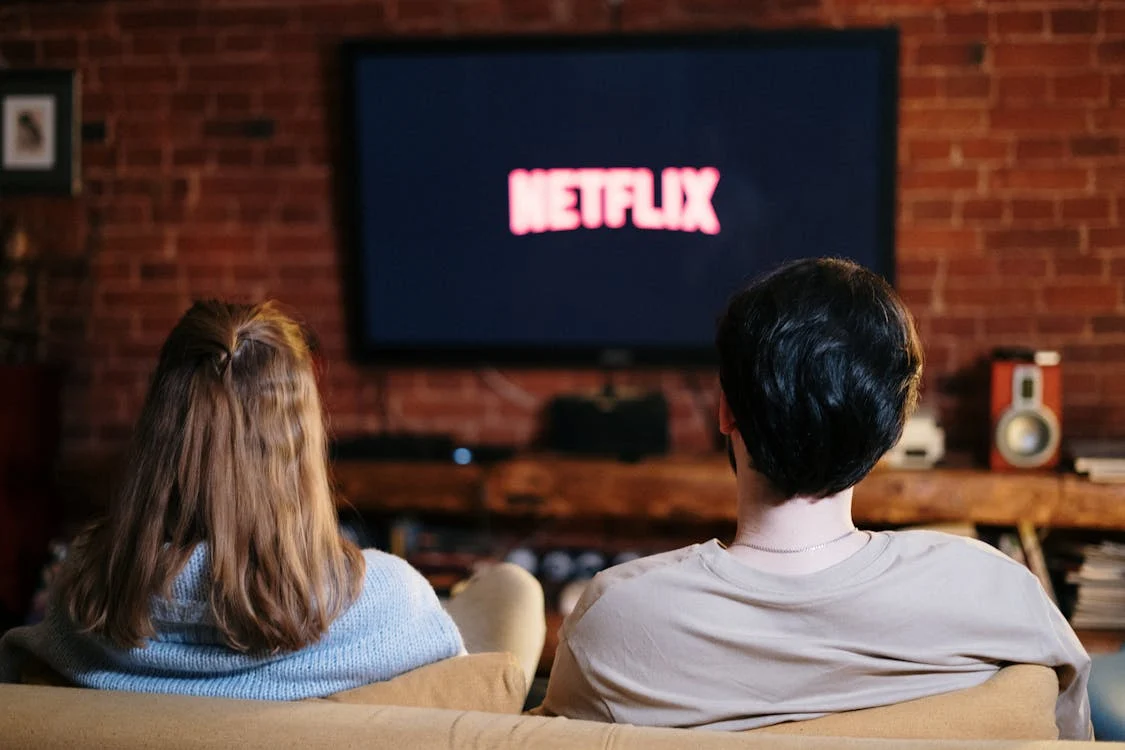 Večer i porodični film? 10 najboljih izbora koji se trenutno prikazuju na Netflixu