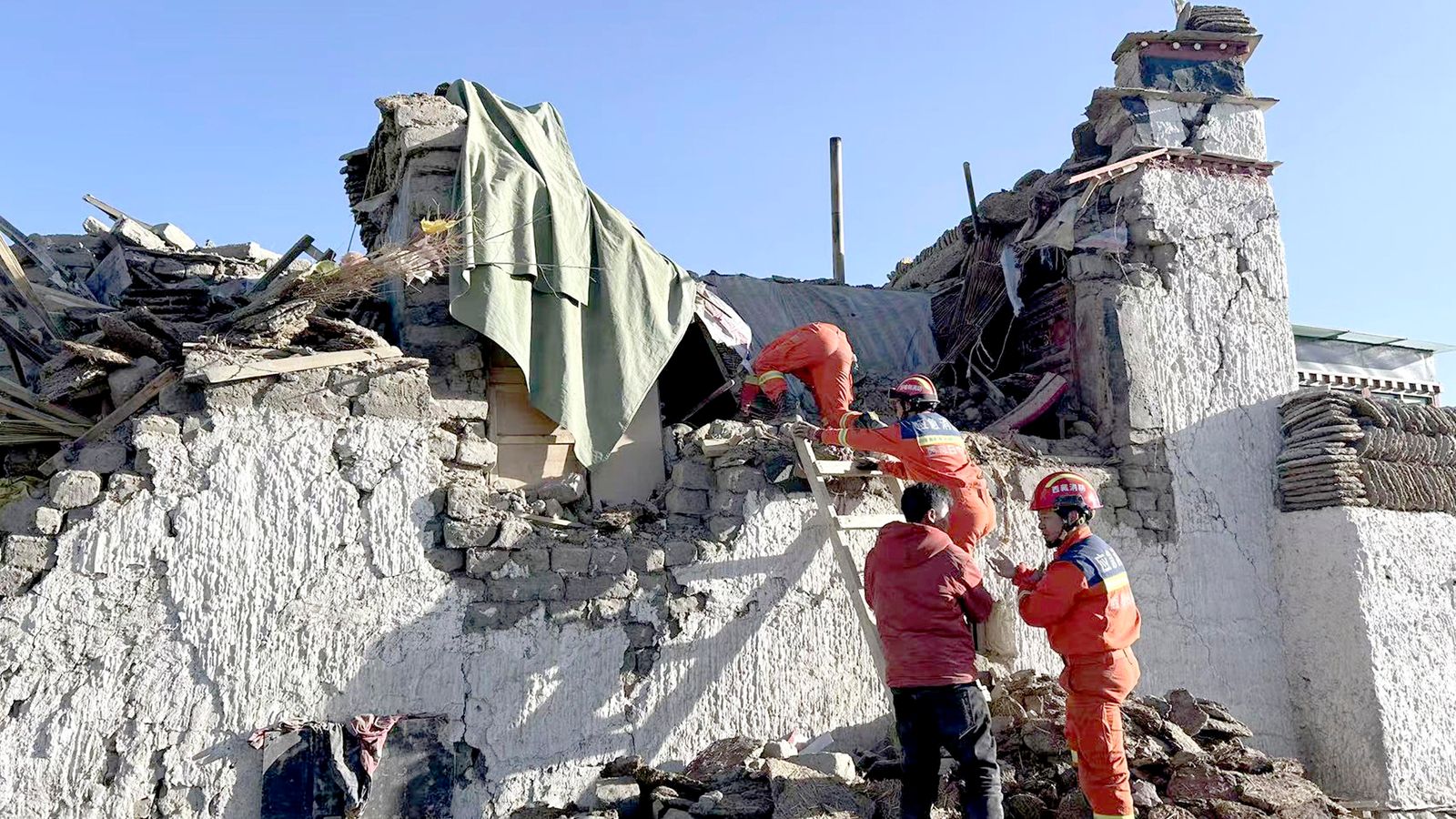 Video preporuka: Najmanje 95 poginulih u zemljotresu magnitude 7.1 u Tibetu, Kina / VIDEO