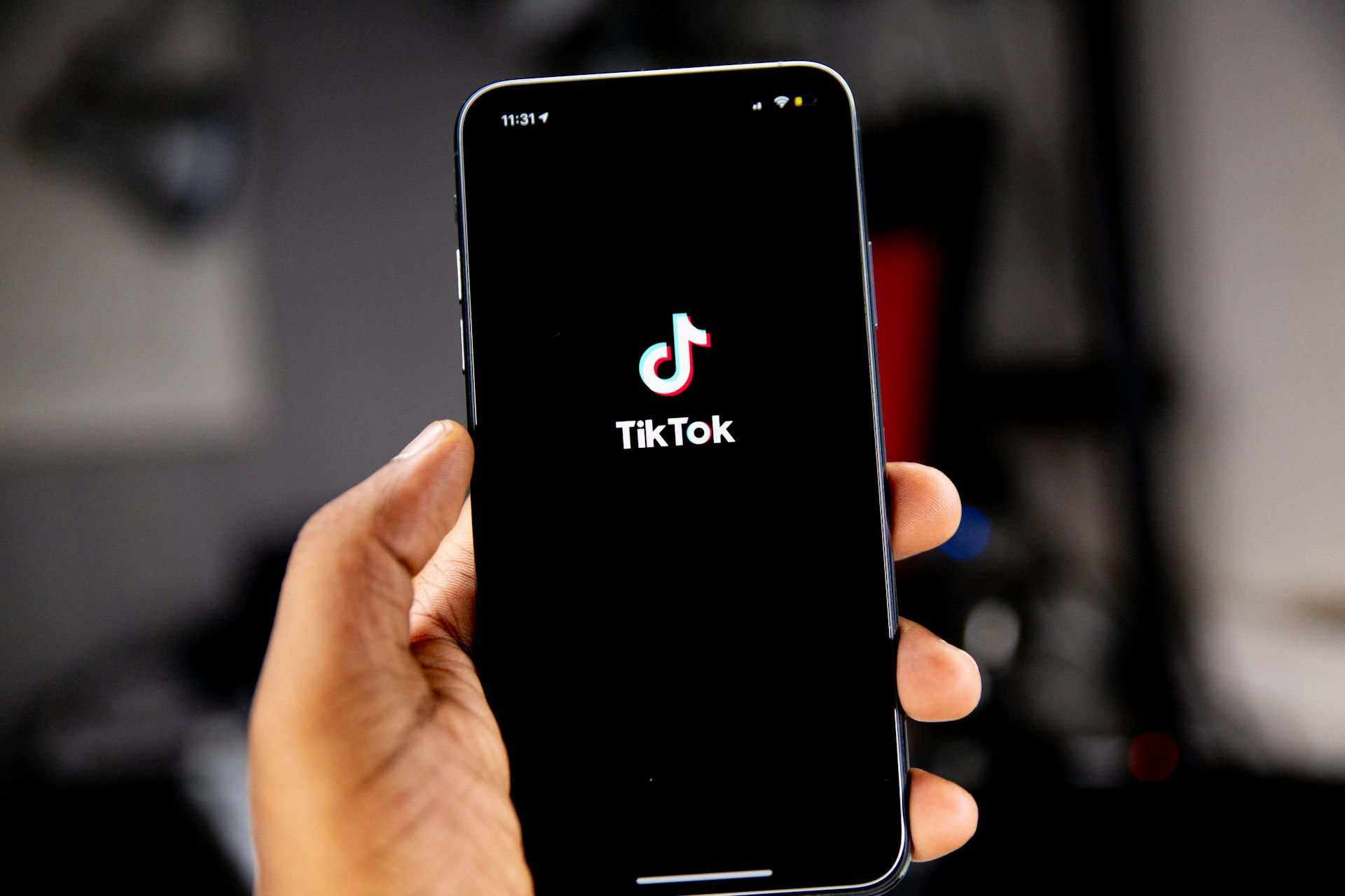 Stručnjaci upozoravaju: TikTok vrlo opasan za mentalno zdravlje djece