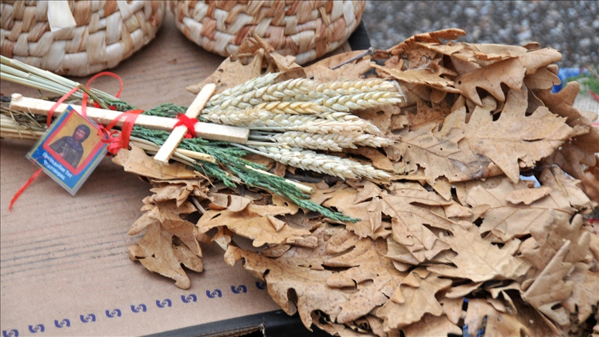 Katolici danas slave Sveta tri kralja, pravoslavci Badnji dan