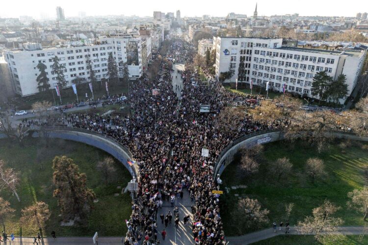 Tri mjeseca nakon tragedije u Novom Sadu: Blokada mostova u znak protesta