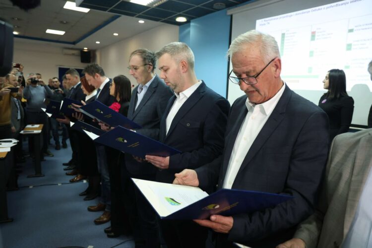 Prikupljanje potpisa za smjenu Vlade TK: Novi pokušaj političkog prevrata