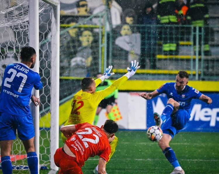 Široki Brijeg iskoristio igrača više i savladao Velež u četvrtfinalu Kupa BiH