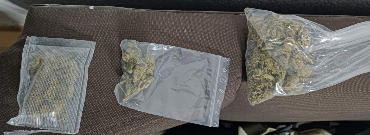 Policija u Gračanici uhapsila muškarca i zaplijenila drogu