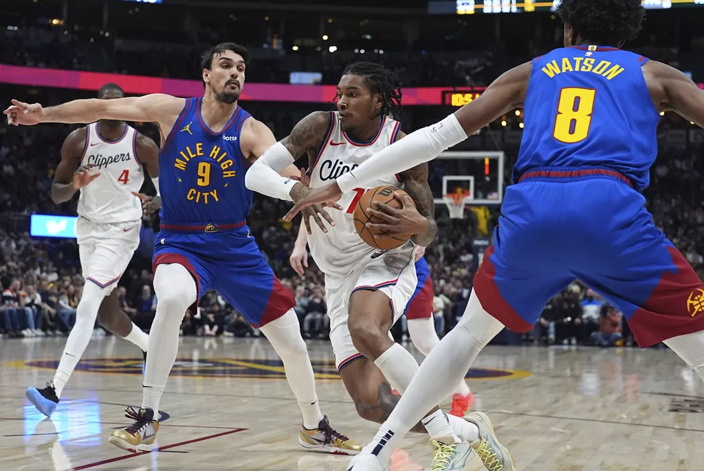 NBA pregled: Jokić nosi Denver do pobjede, Wembanyama dominira, Nurkić i dalje bez minutaže