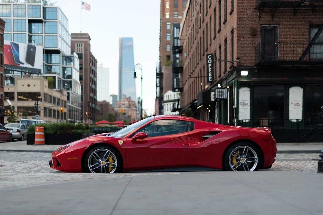 Ferrari bilježi snažan rast zarade zahvaljujući luksuznoj personalizaciji