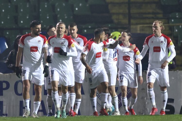 Mreže mirovale na Koševu, Borac prijeti Zrinjskom