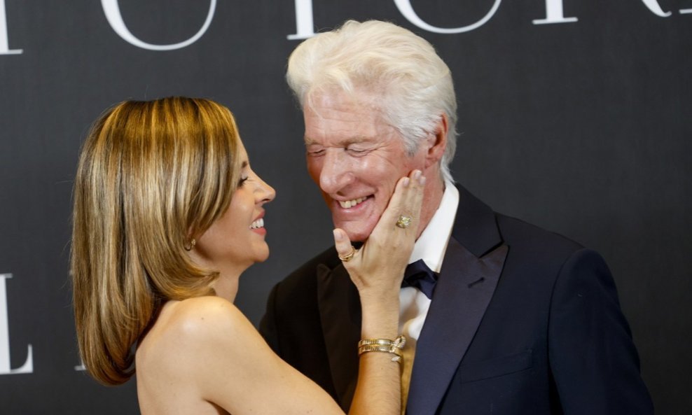 Sretniji nego ikad: Richard Gere ‘uhvaćen’ u najdražem trenutku