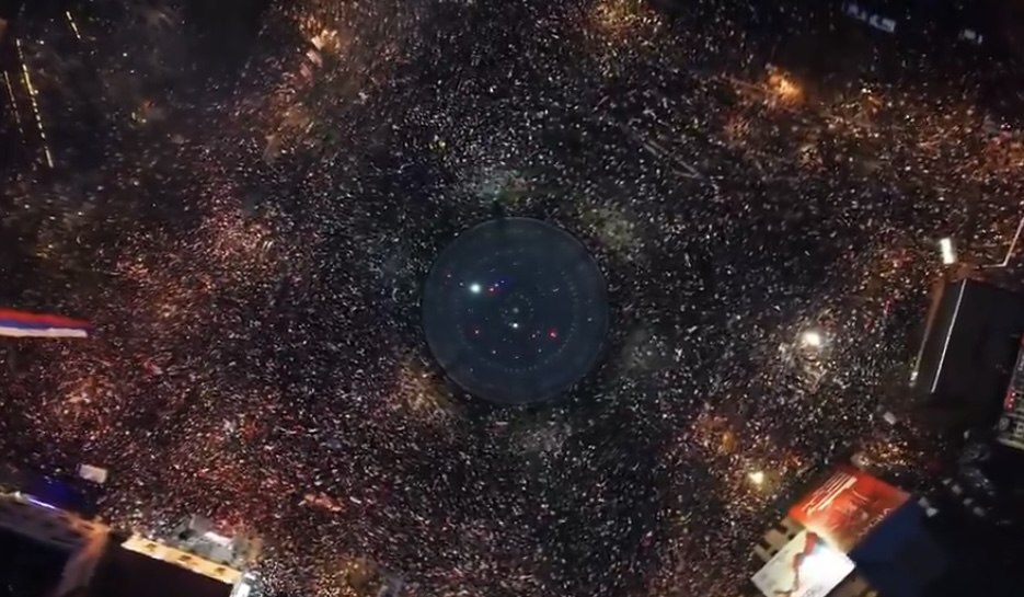 Arhiv javnih skupova dao procjenu o broju učesnika na protestu „15. za 15“: između 275.000 i 325.000 ljudi