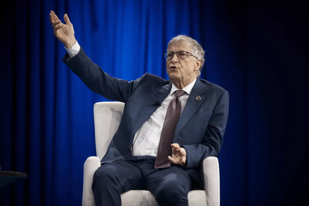 Bill Gates predviđa da će tri profesije opstati uprkos razvoju umjetne inteligencije