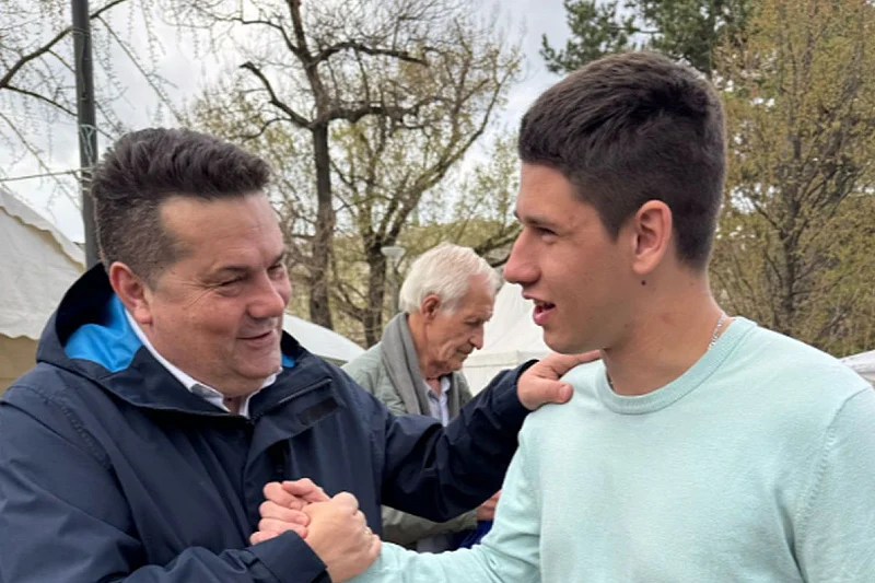 Nenad Stevandić posjetio studente u Beogradu, susreo se s Milošem Pavlovićem “Ćacijem”