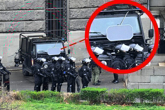 Zvučni top bio montiran na vozilo beogradske žandarmerije? Pojavile se nove fotografije Zvučni top bio montiran na vozilo beogradske žandarmerije? Pojavile se nove fotografije