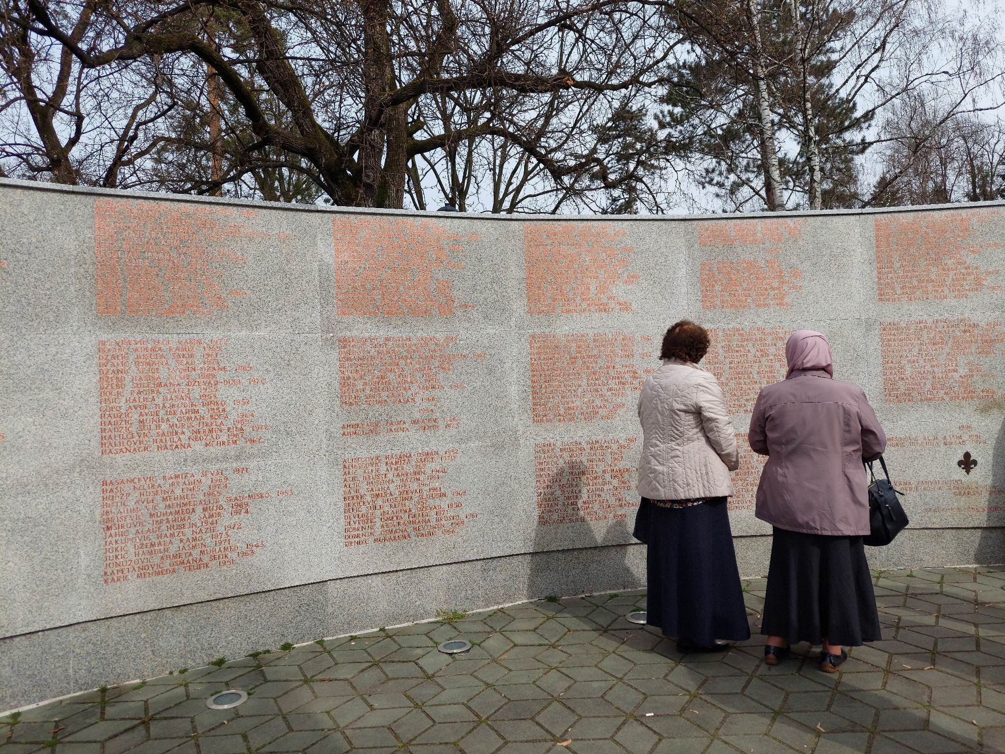 Veliki broj ljudi na obilježavanju Dana šehida u Gračanici