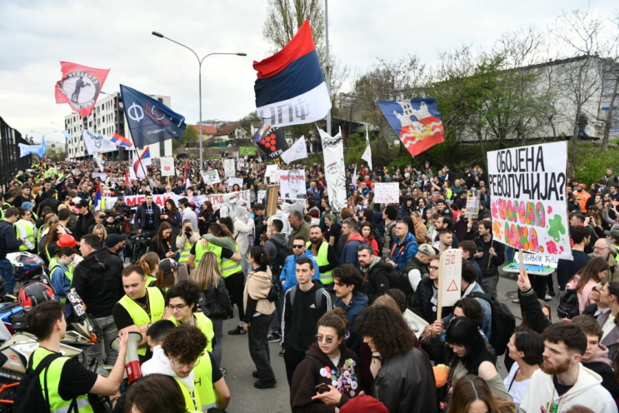 Beograd: Održan protest ispred Informera Beograd: Održan protest ispred Informera