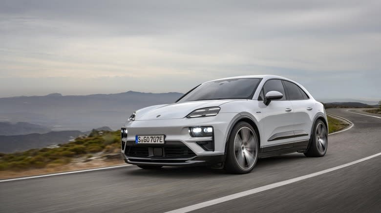 Pad u Kini, ali rekordna prodaja u Sjevernoj Americi za Porsche