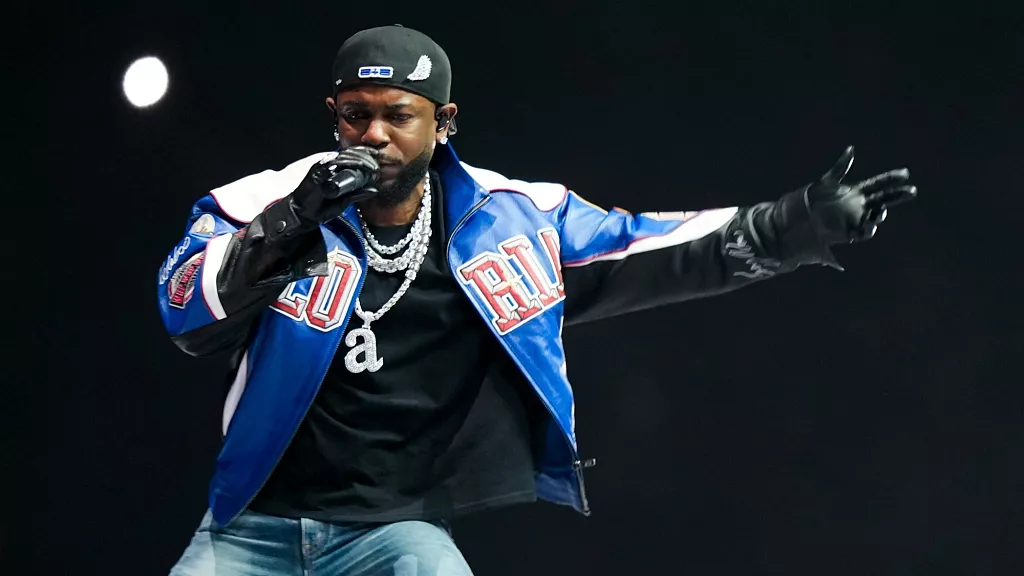 Drake širi tužbu protiv UMG-a: Tvrdi da je oklevetan na Super Bowlu i Grammyjima