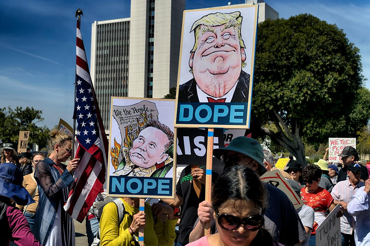 SAD se spremaju za masovne proteste protiv Trumpove politike