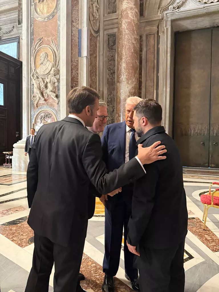 Pozitivan sastanak lidera SAD, Francuske, Britanije i Ukrajine u Vatikanu