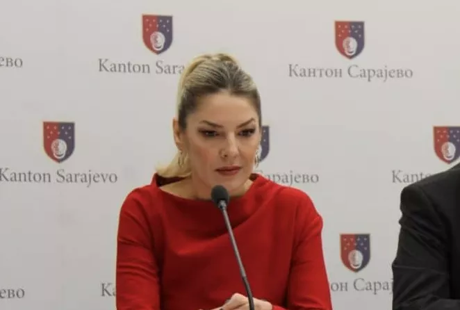 Jednomjesečni pritvor za ministricu Adnu Mesihović i Ibrahima Obhođaša