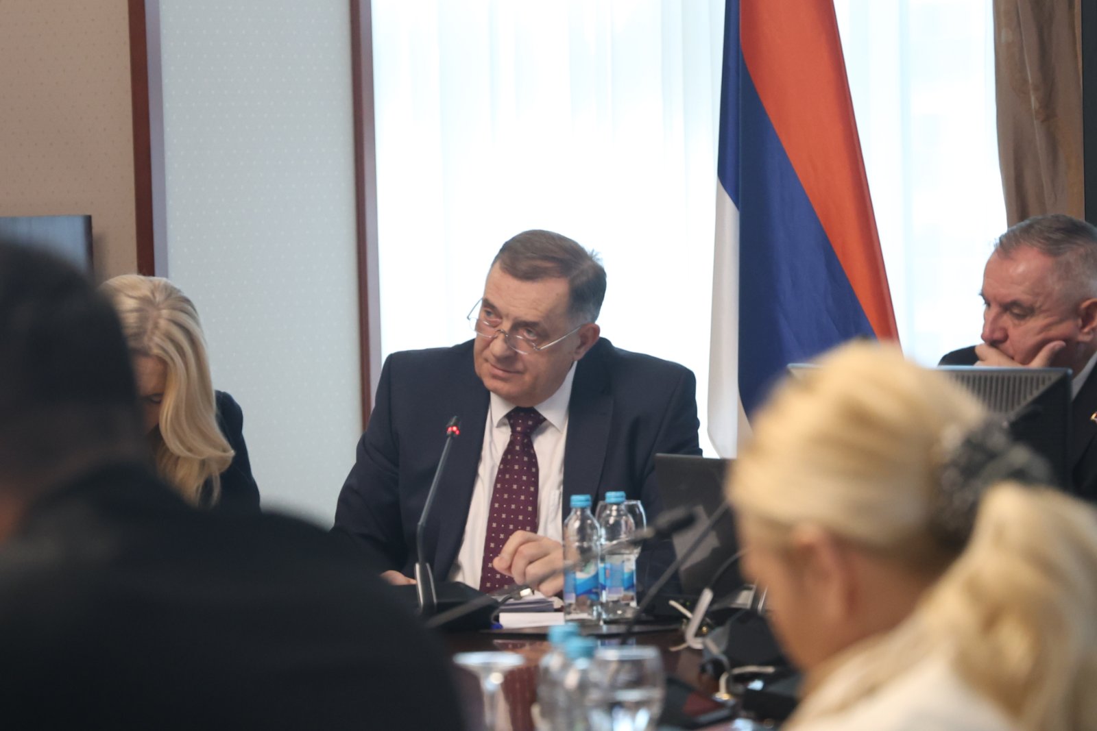 Dodik kritikovao međunarodni faktor, spomenuo “fabrike oružja u Federaciji” Dodik kritikovao međunarodni faktor, spomenuo “fabrike oružja u Federaciji”