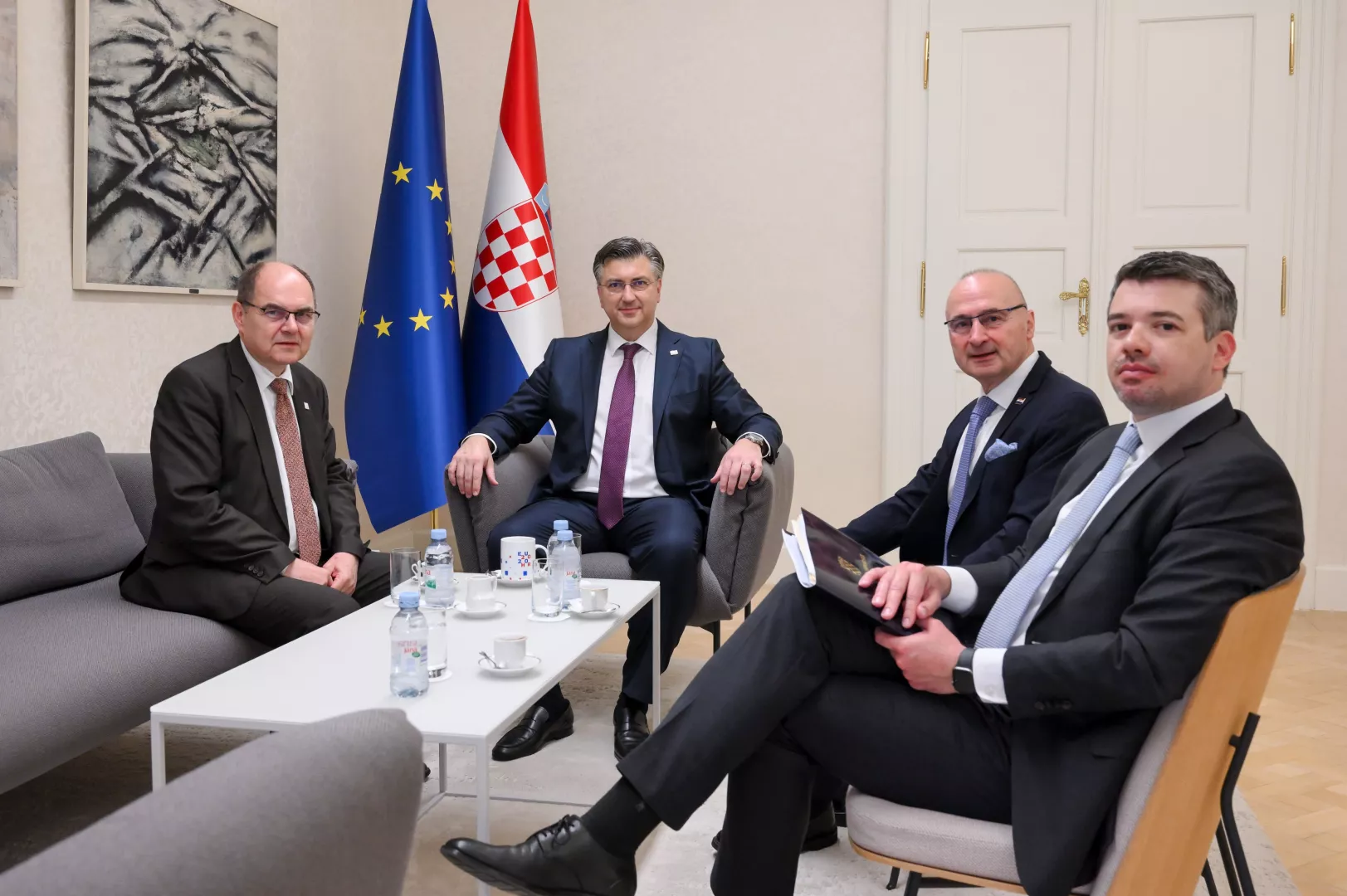 Plenković na sastanku sa Schmidtom: Pozvao na smirivanje tenzija