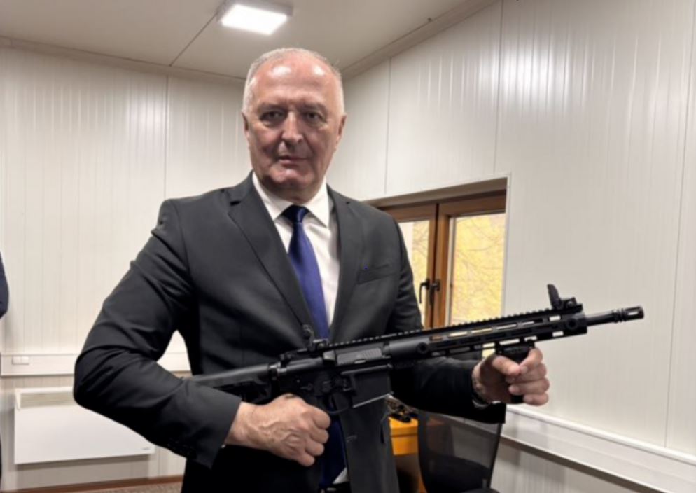 Helez obišao AC Unity: Ponosni na 100% bosanskohercegovačko oružje