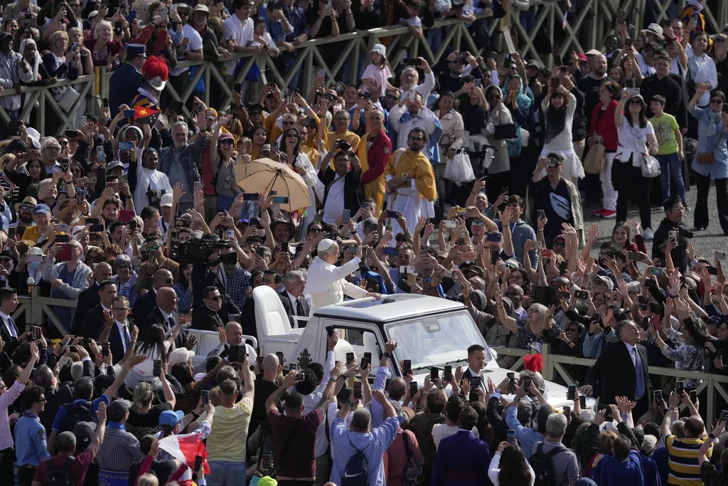 Više od 150 delegacija na inauguraciji pape Lava XIV Više od 150 delegacija na inauguraciji pape Lava XIV
