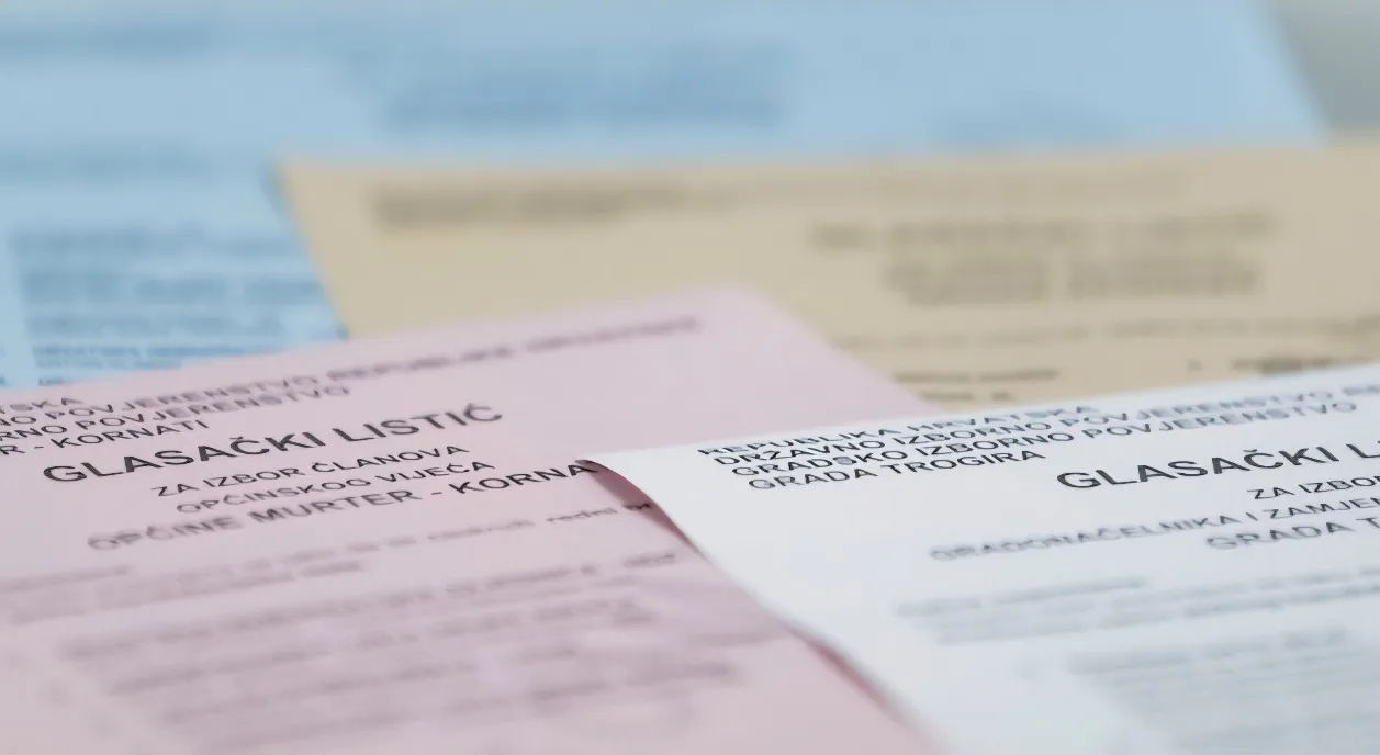 Lokalni izbori u Hrvatskoj: Birališta otvorena, zatvaraju se u 19 sati Lokalni izbori u Hrvatskoj: Birališta otvorena, zatvaraju se u 19 sati