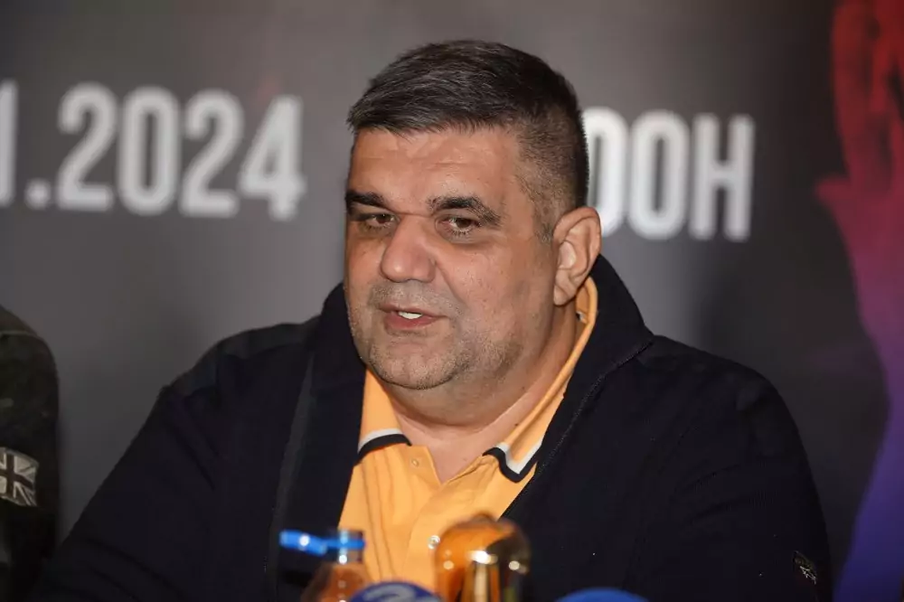 U centru Zagreba brutalno pretučen muzički producent i vlasnik HYPE TV, Saša Mirković U centru Zagreba brutalno pretučen muzički producent i vlasnik HYPE TV, Saša Mirković