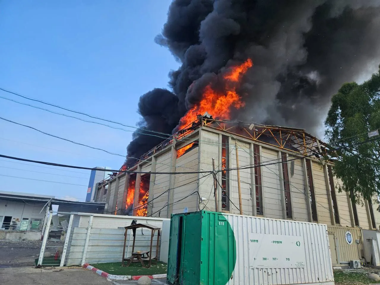 Potvrđeno: Iran pogodio kompleks Mossada