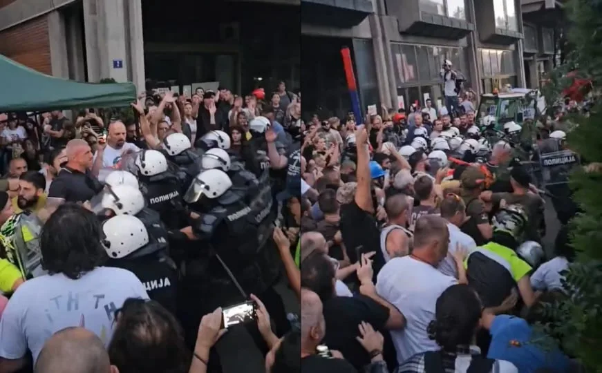 Haos u Novom Sadu: Građani golim rukama potisnuli policiju ispred fakulteta!