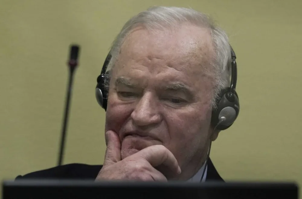 Ratni zločinac Ratko Mladić u lošem zdravstvenom stanju