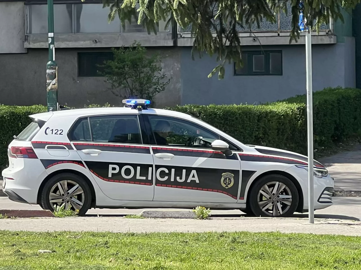 Užas u Sarajevu: Djevojčica osumnjičena da je nožem napala drugu u krugu škole