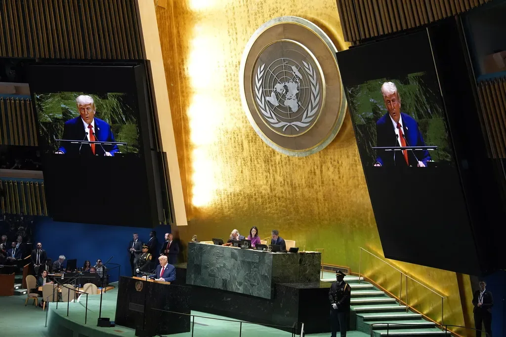 Trumpovo obraćanje u UN: Samohvale, kritike i prijetnje