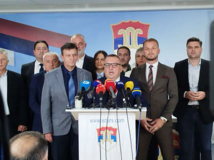 Nakon sastanka SDS-a i PDP-a, podrška Blanuši na čekanju