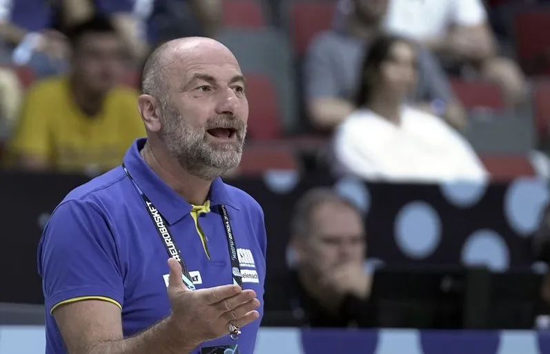 Adis Bećiragić podnio ostavku na mjesto selektora košarkaške reprezentacije BiH