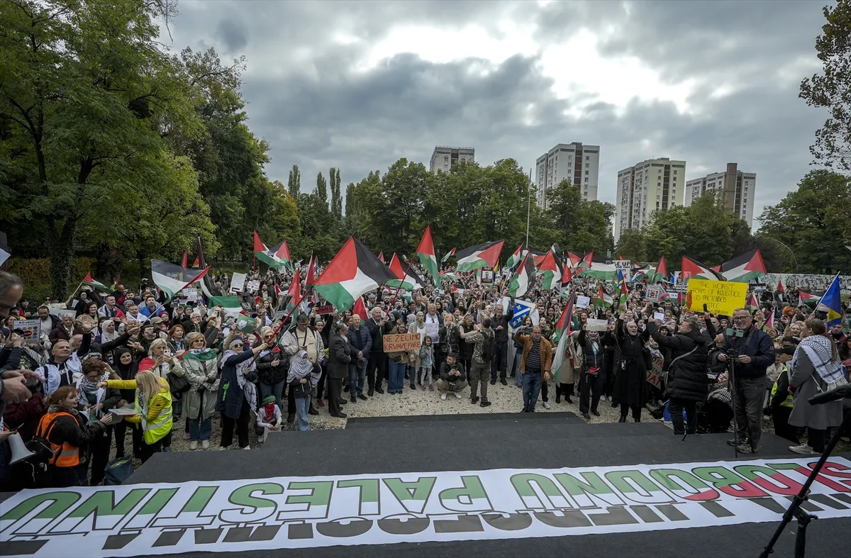 Hiljade građana na protestu u Sarajevu za podršku Palestincima