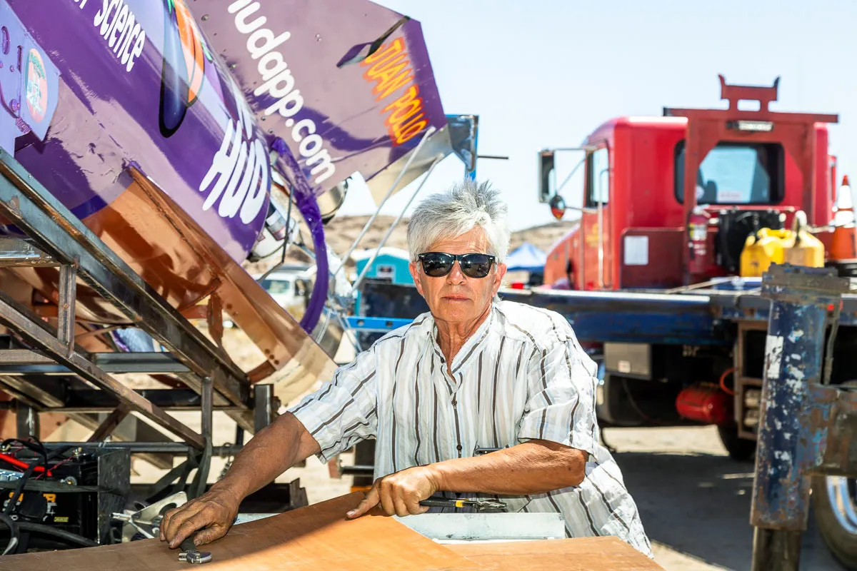 Fizičar amater i misija: Smrtonosni let Majka Hjuza